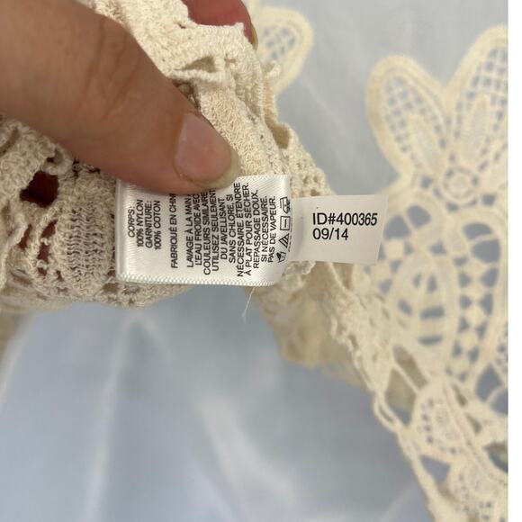 Express Crochet Micro Mesh Womens Top Sz XS Cream Festival Dainty Boho Cottage - Picture 10 of 11